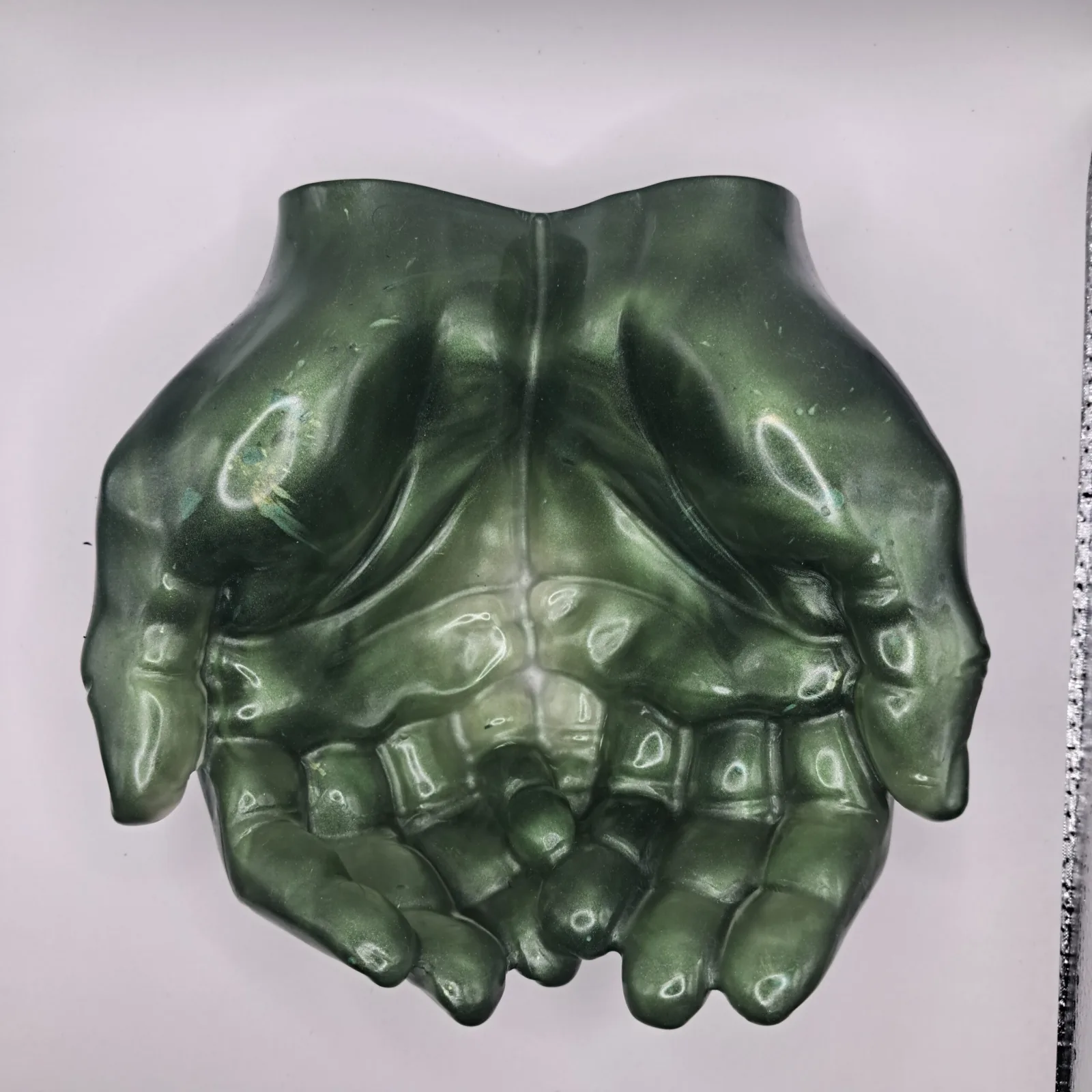 Hands Epoxy Holder - Green